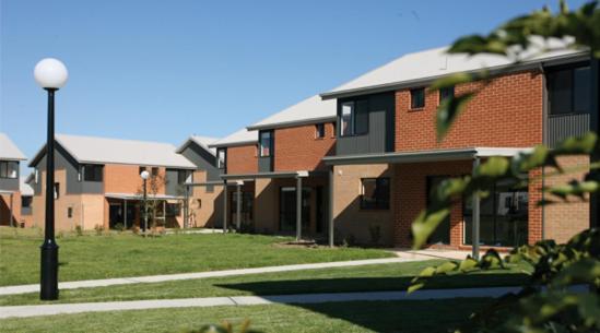 Aparthotel Macquarie Village
